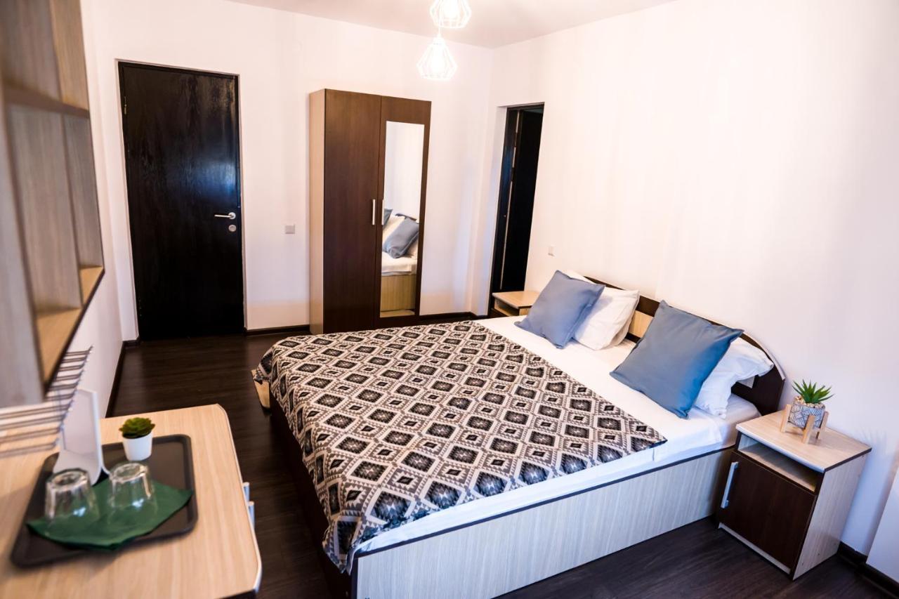 Pensiunea Xandra Hotell Corbi Exteriör bild