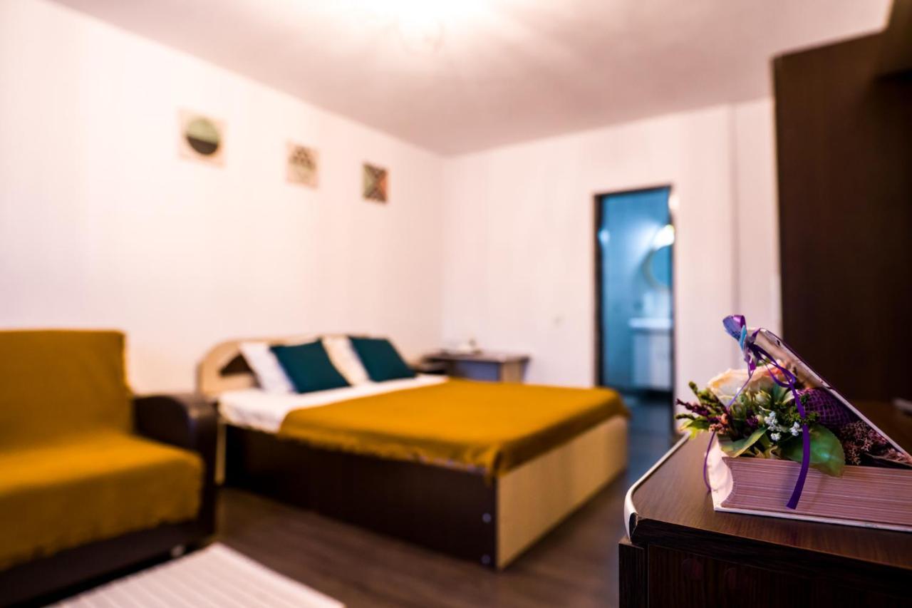 Pensiunea Xandra Hotell Corbi Exteriör bild